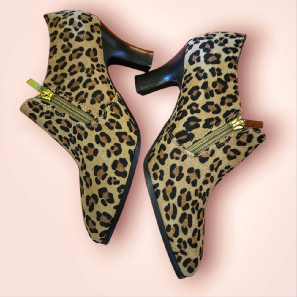 NEW AJ Valenci Leopard Print Ankle Booties, Size 8.5 US. NWB.